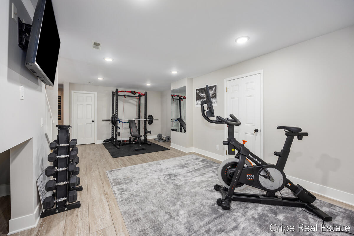 1620 Foothills Trail NE