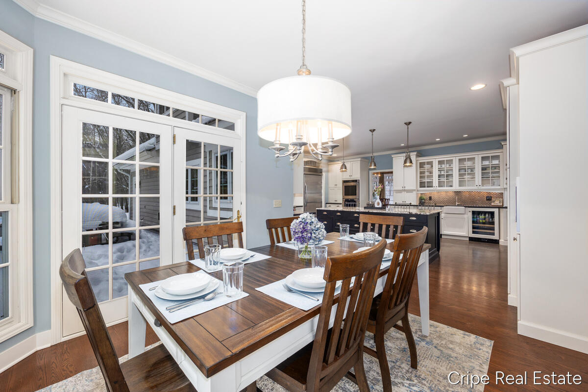 1620 Foothills Trail NE