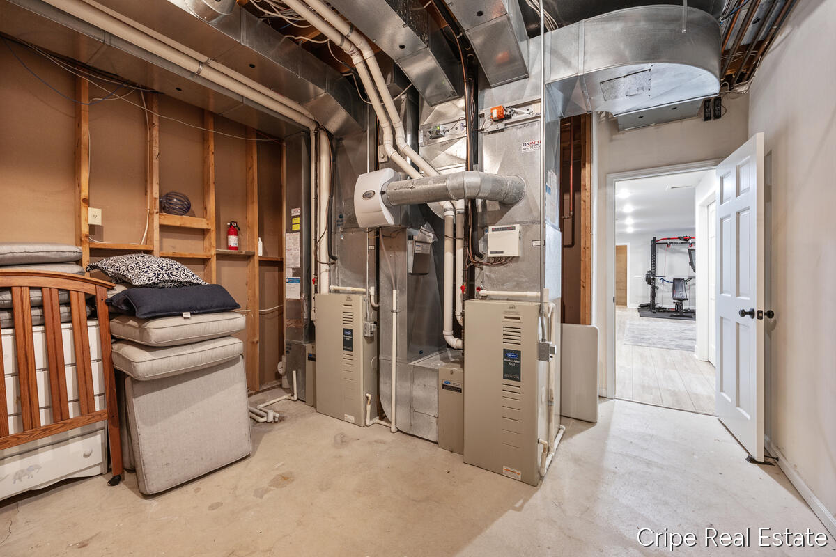 1620 Foothills Trail NE