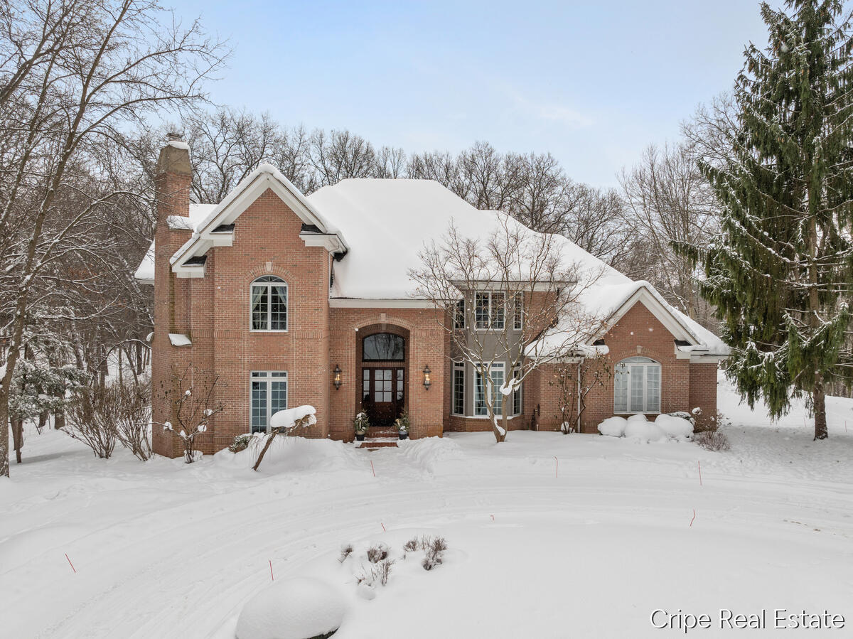 1620 Foothills Trail NE