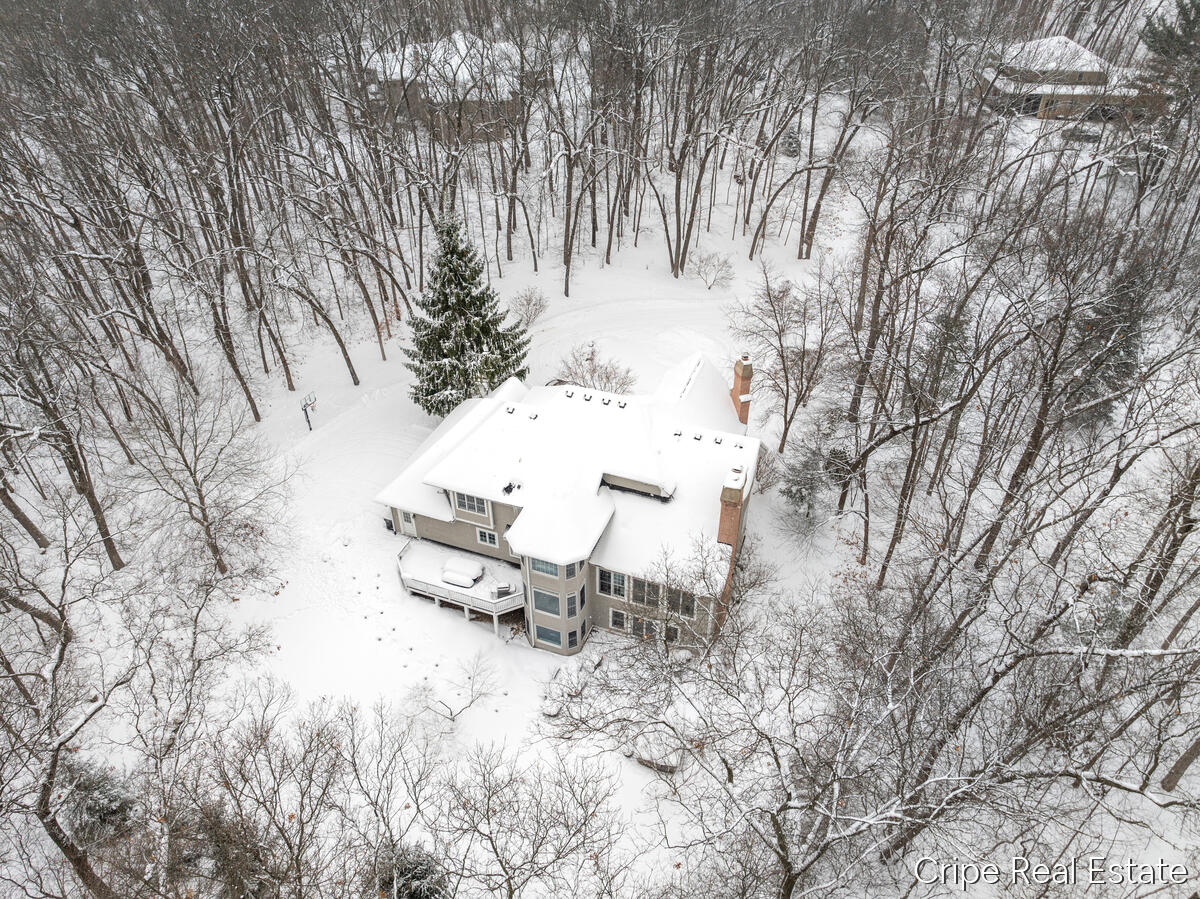 1620 Foothills Trail NE