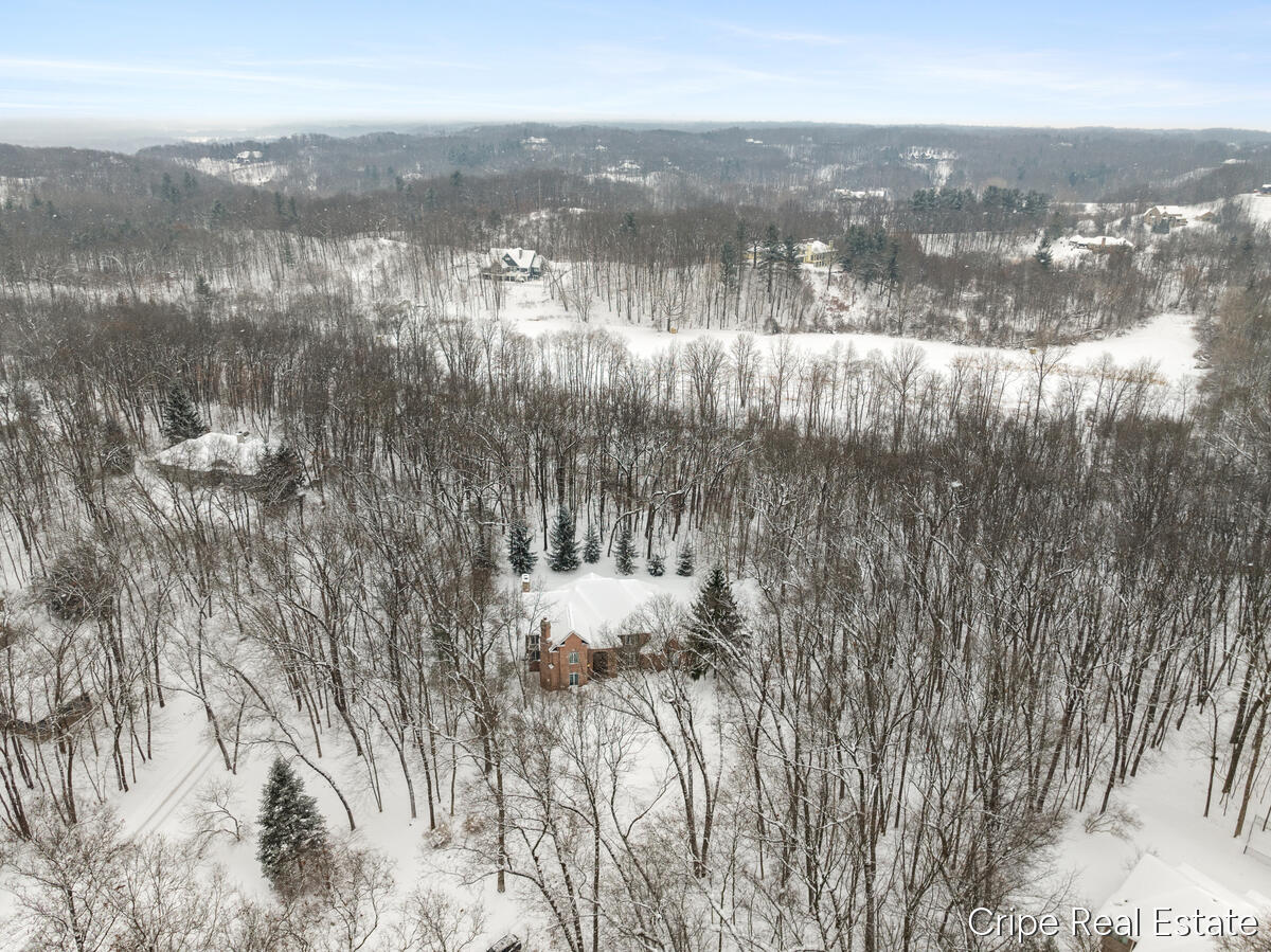 1620 Foothills Trail NE