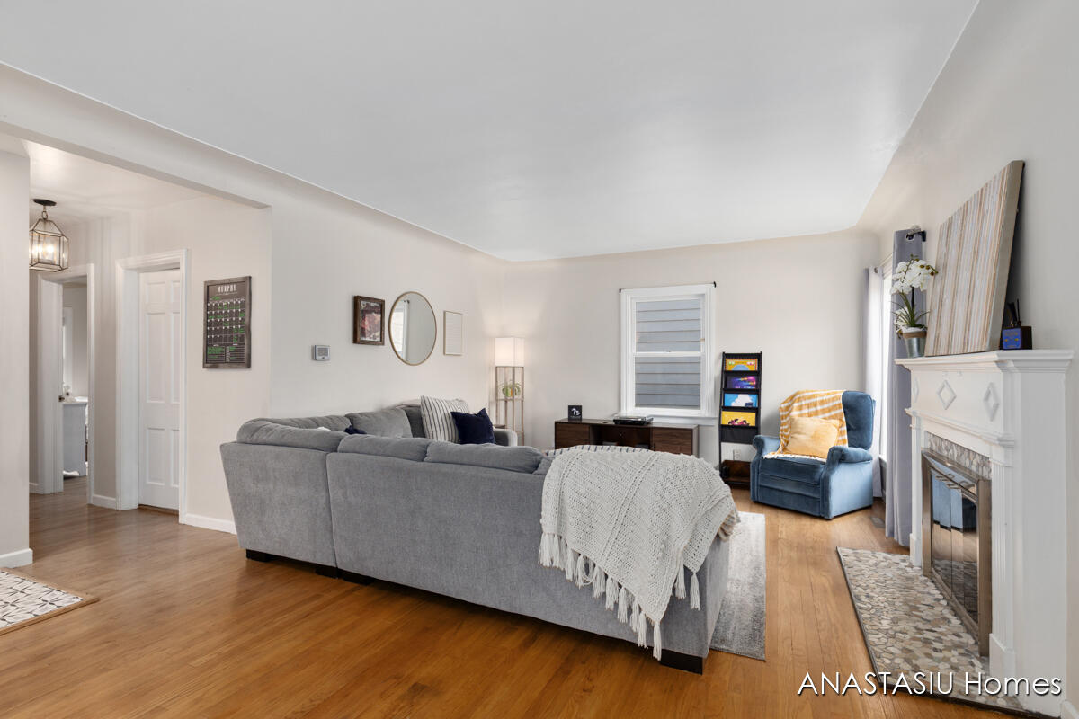 9 Wallinwood Avenue NE