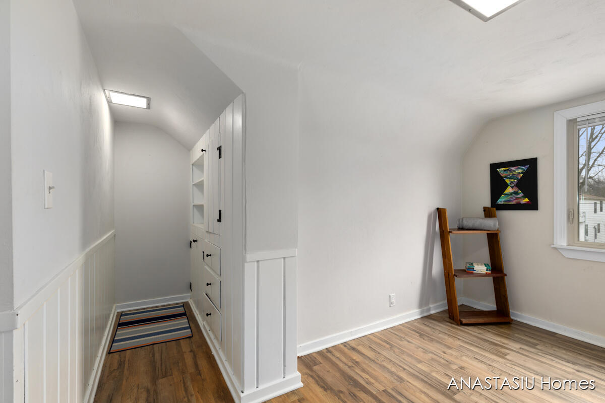 9 Wallinwood Avenue NE