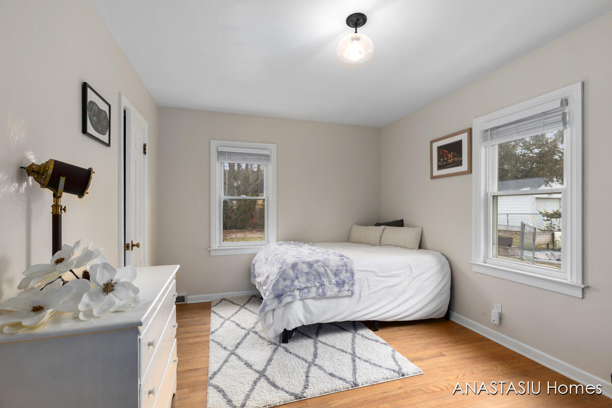 9 Wallinwood Avenue NE