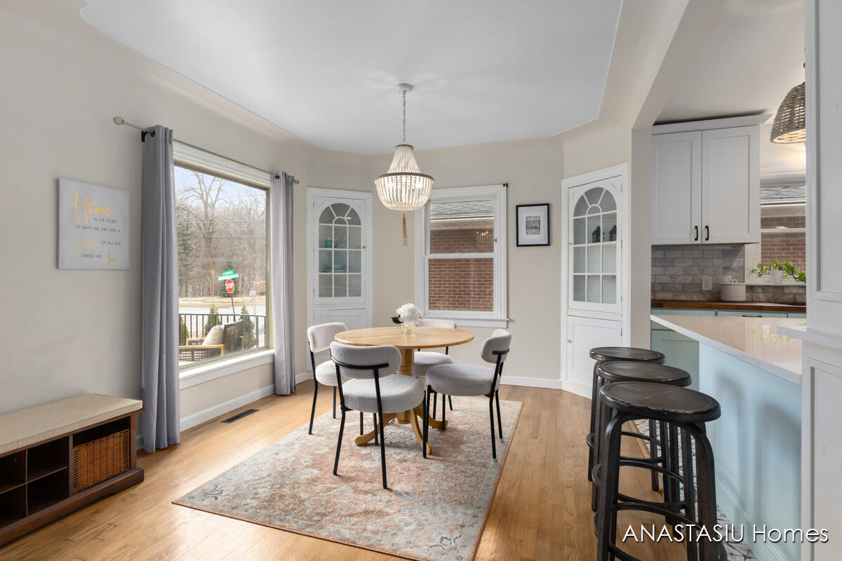 9 Wallinwood Avenue NE