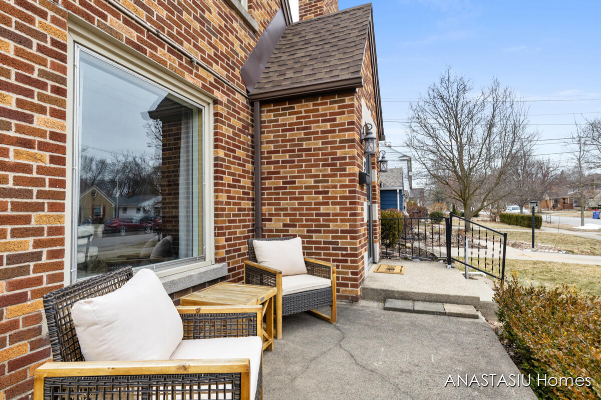 9 Wallinwood Avenue NE