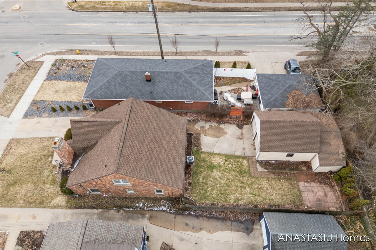 9 Wallinwood Avenue NE