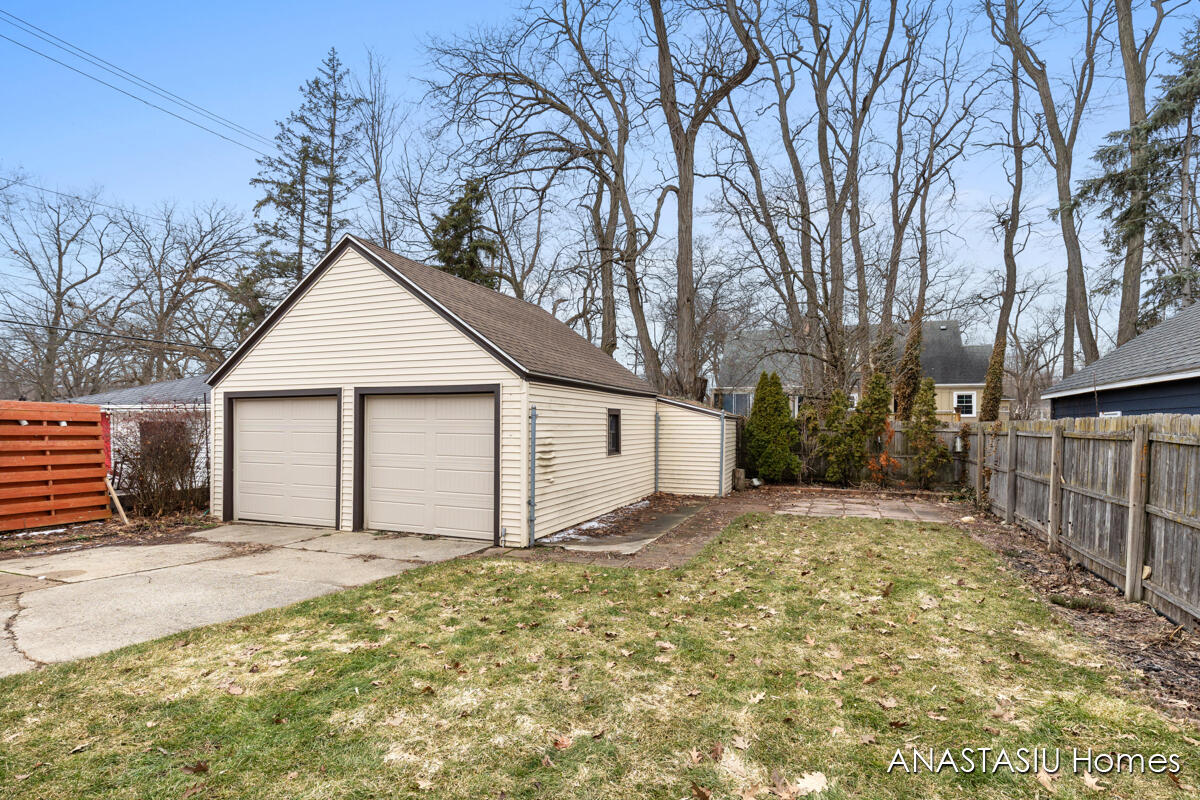 9 Wallinwood Avenue NE