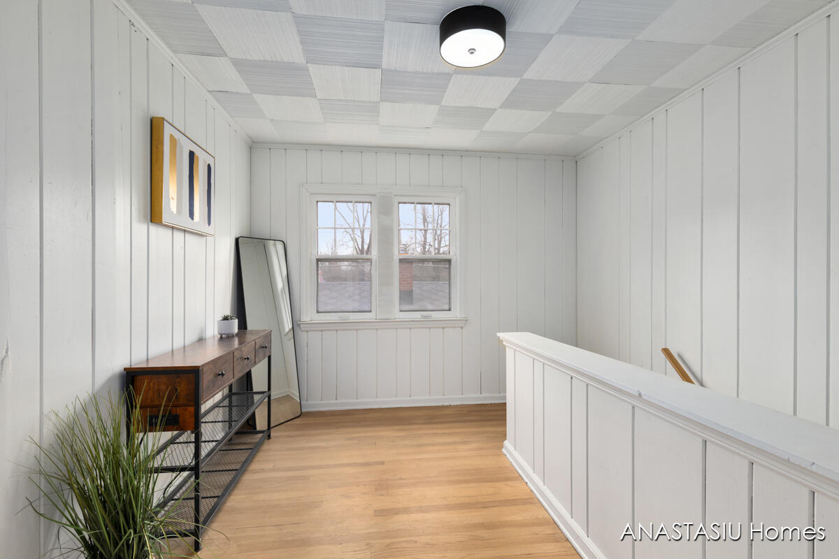 9 Wallinwood Avenue NE