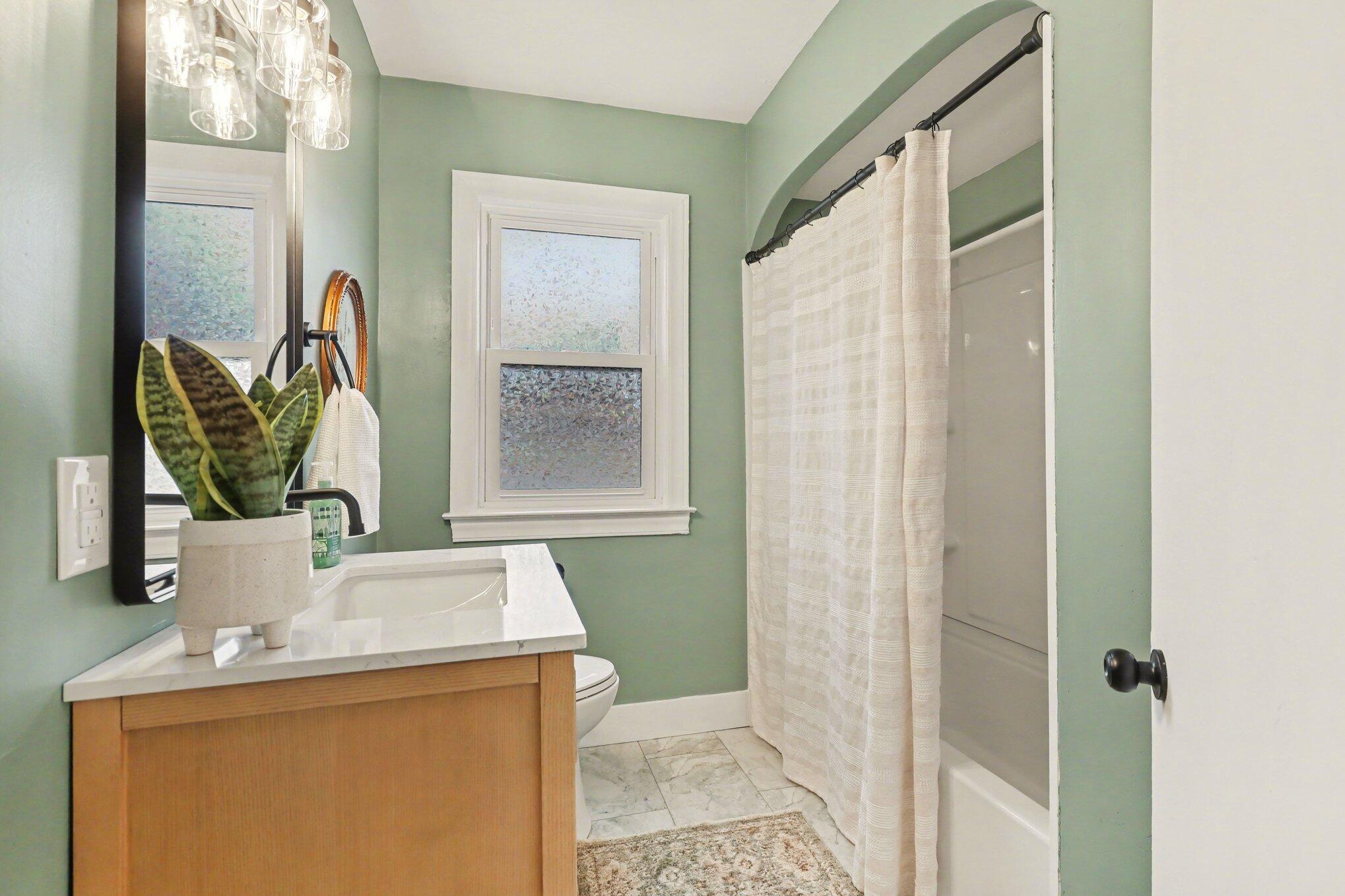 6672 Cascade Road SE