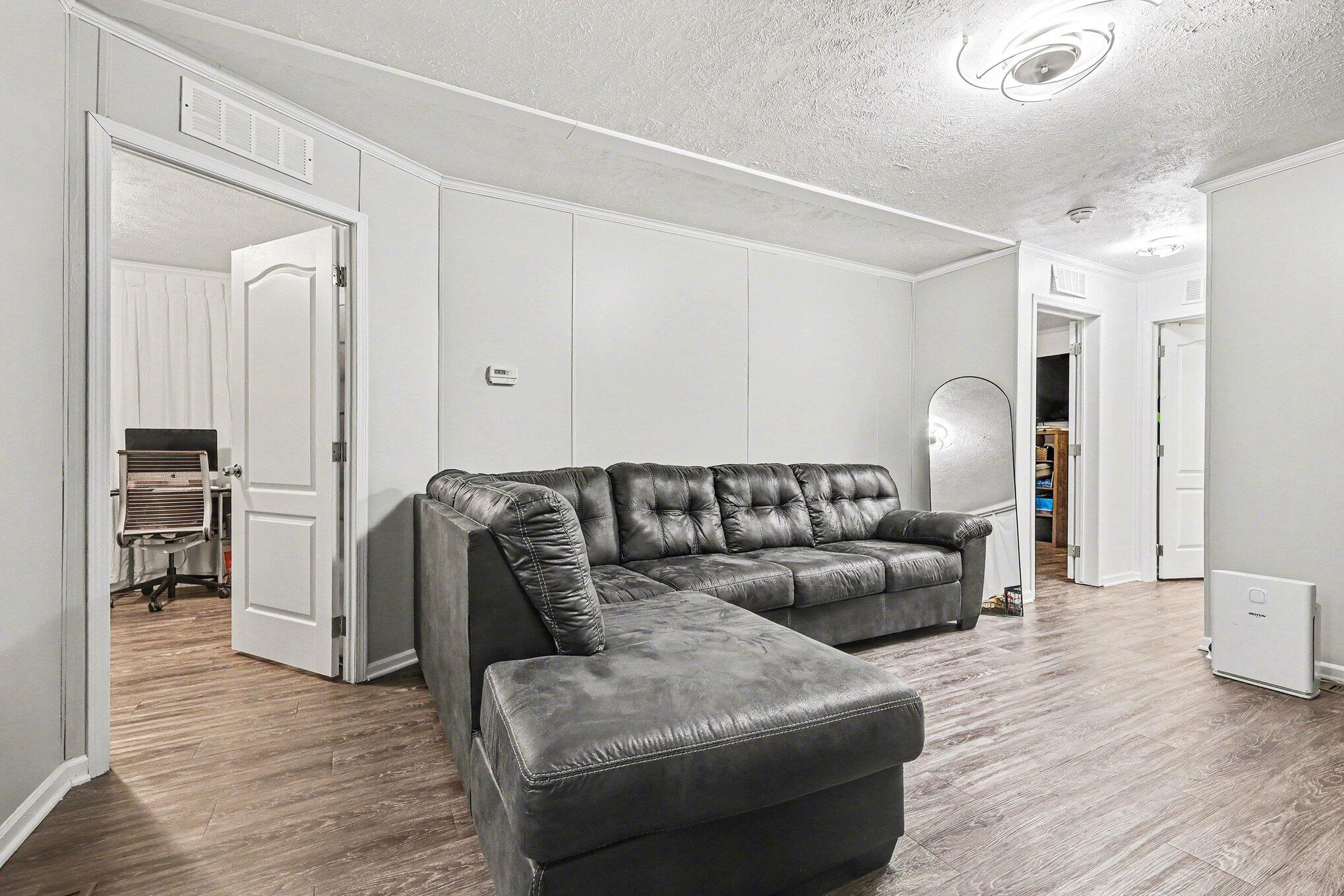 2762 Regina Street SW 338