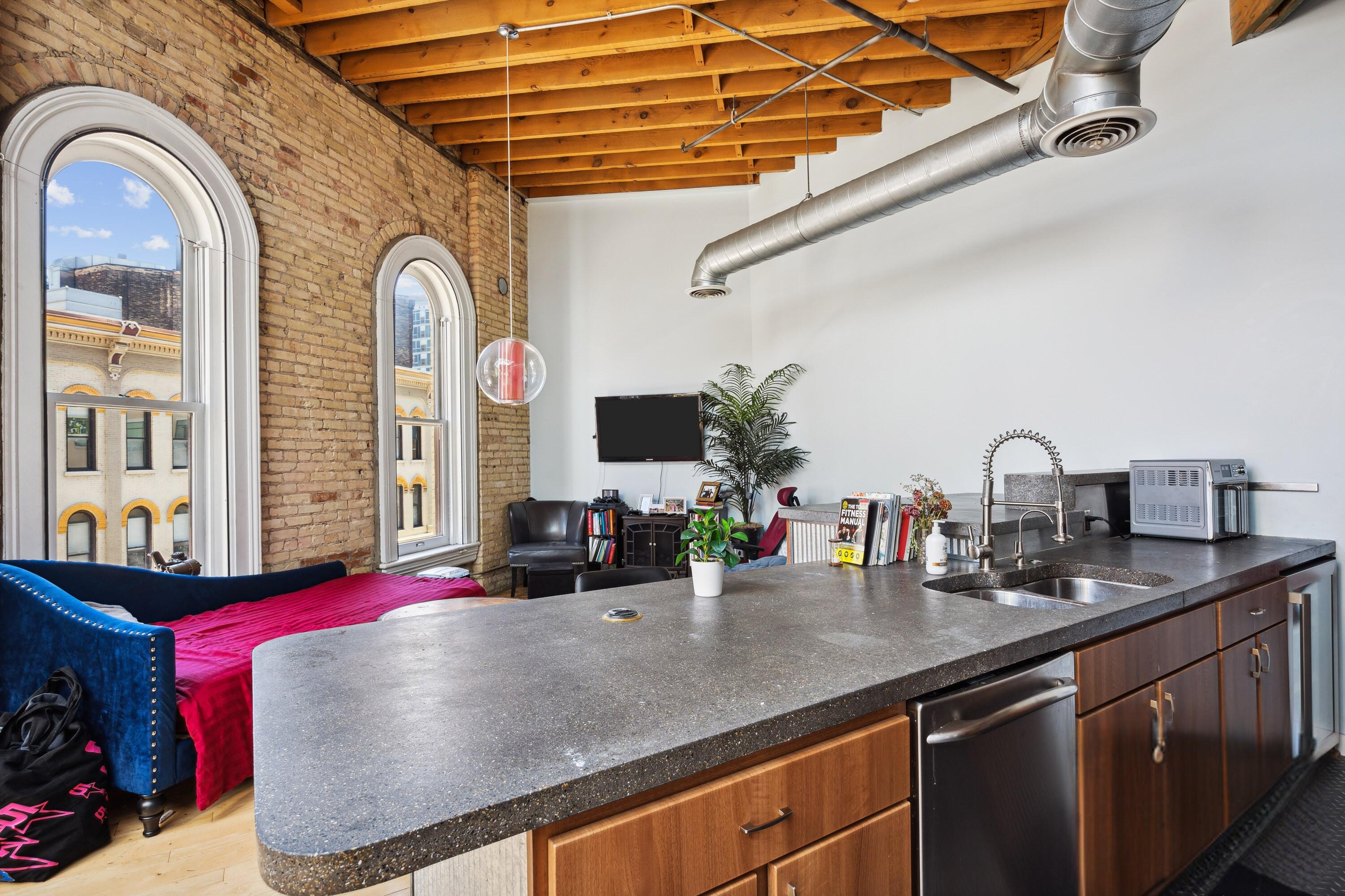 40 Monroe Center Street NW 311