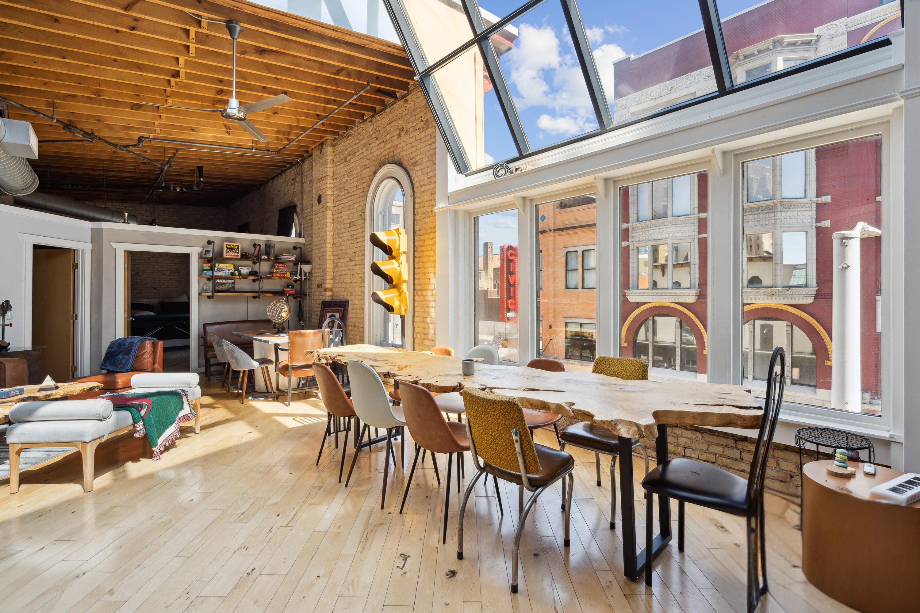 40 Monroe Center Street NW 311