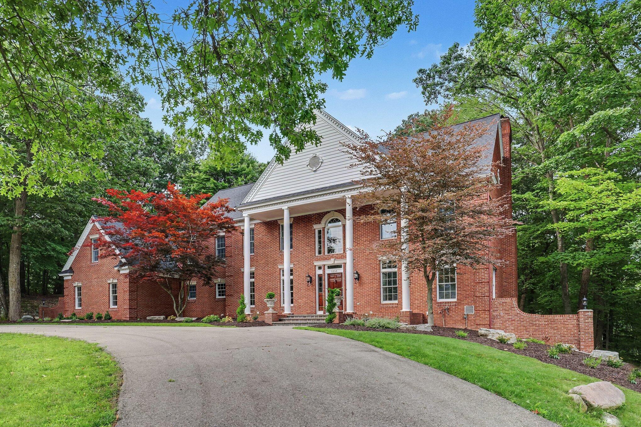 1233 Ballybunion Court SE
