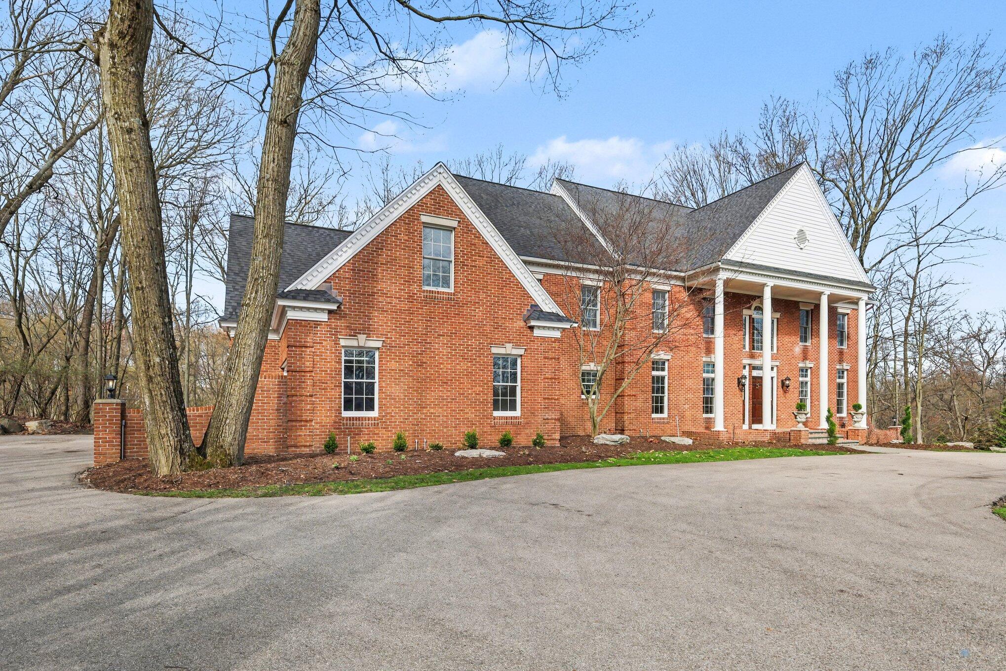 1233 Ballybunion Court SE