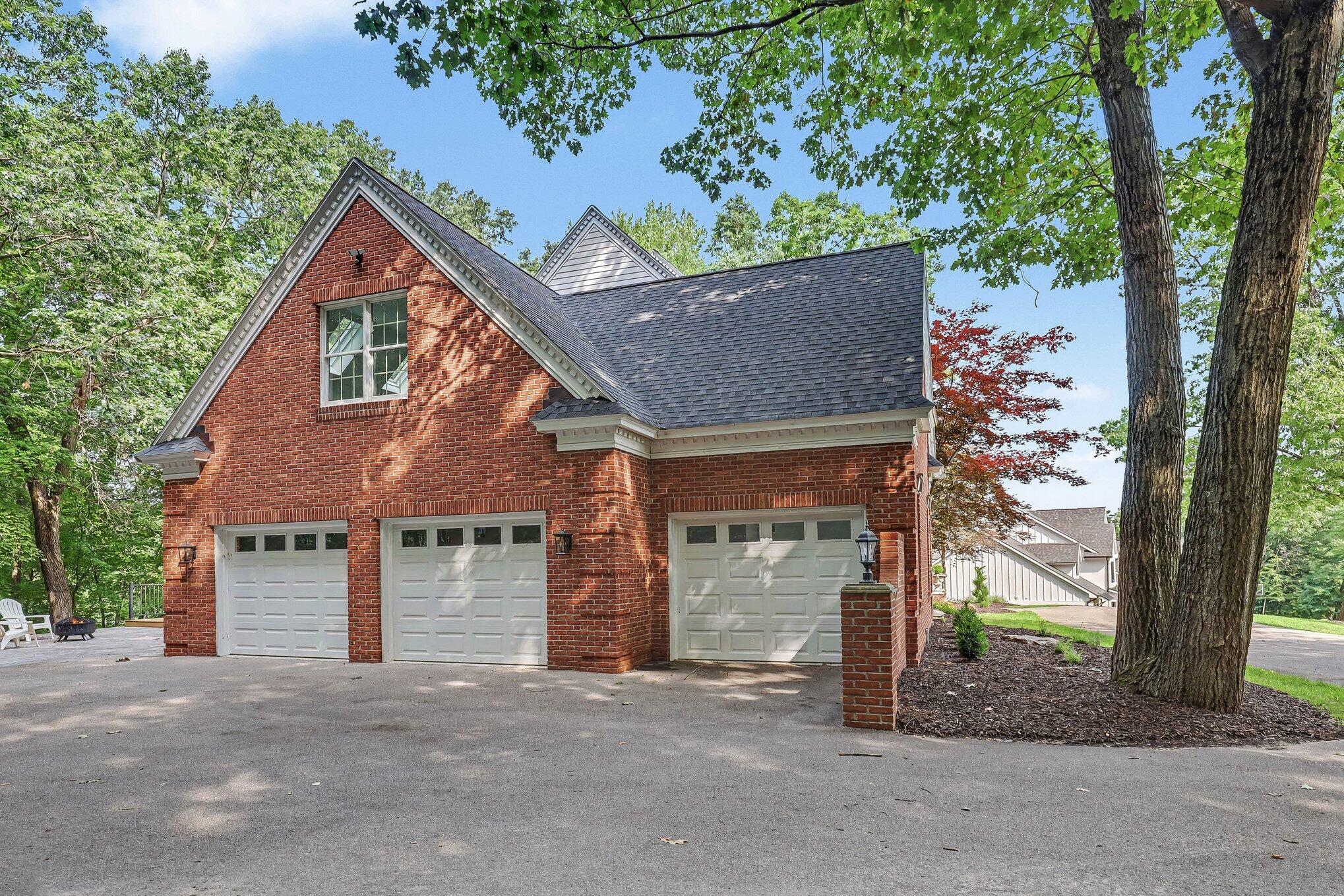 1233 Ballybunion Court SE
