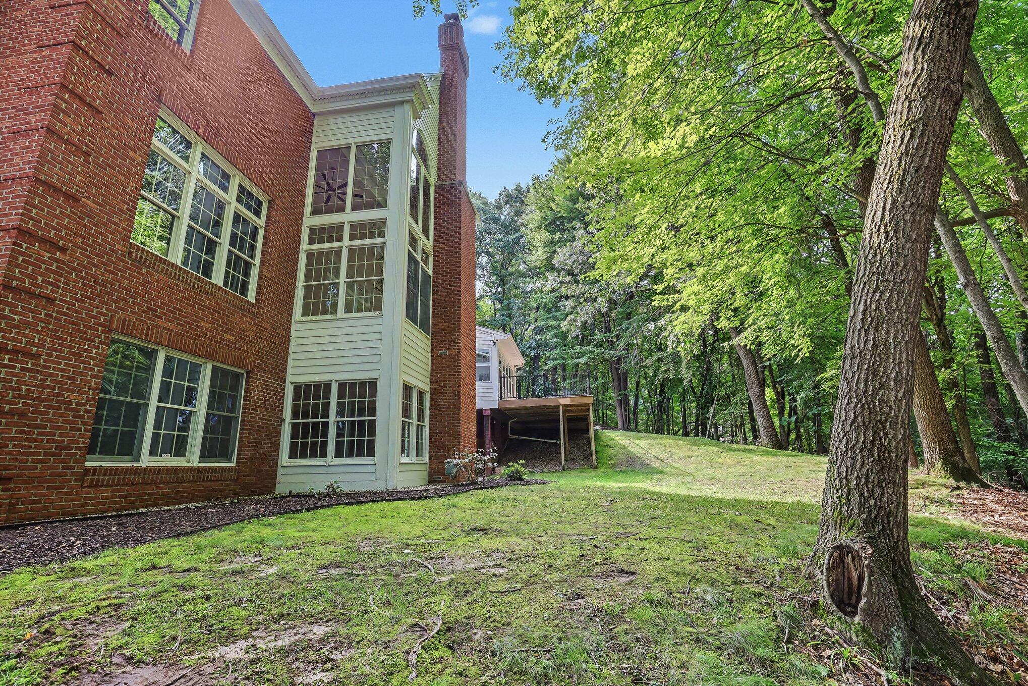 1233 Ballybunion Court SE