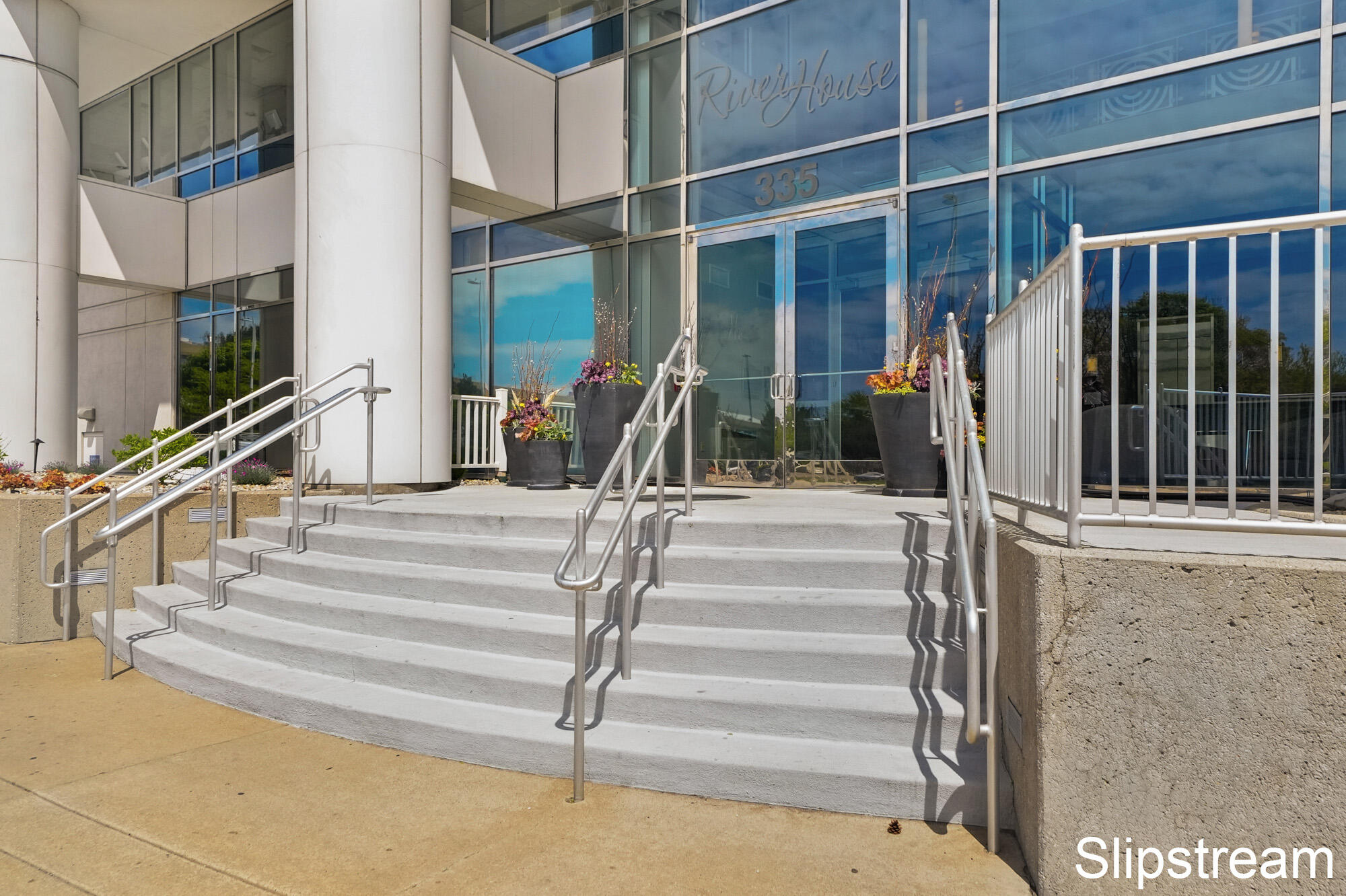 335 Bridge Street NW 2200