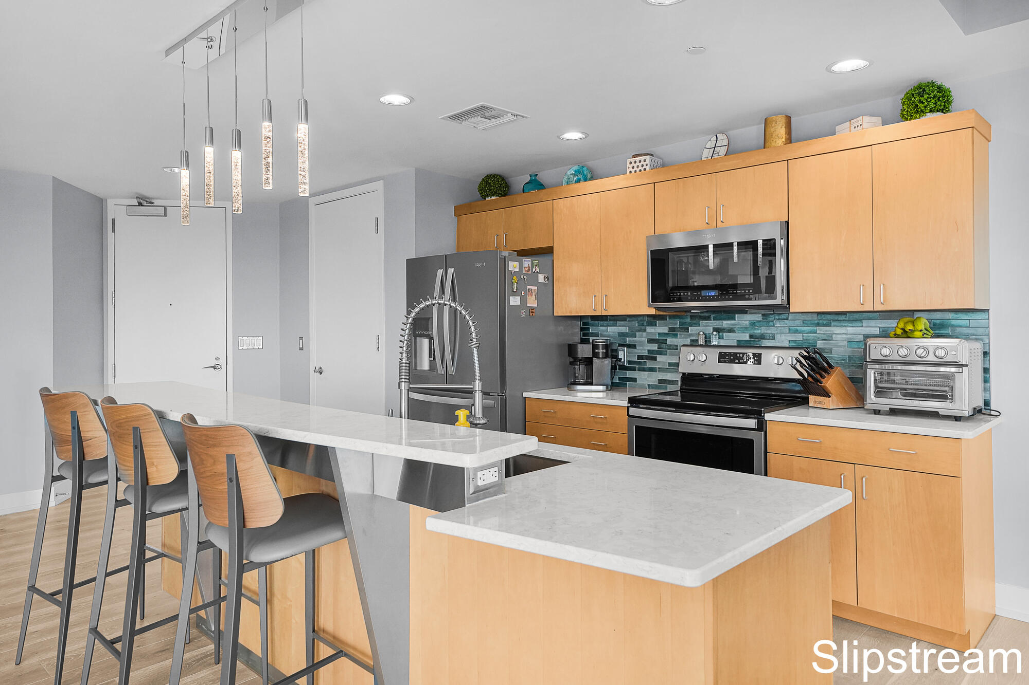 335 Bridge Street NW 2200