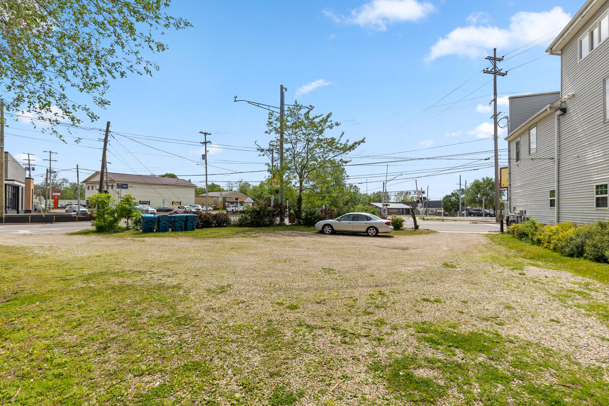 755 757 Portage Street