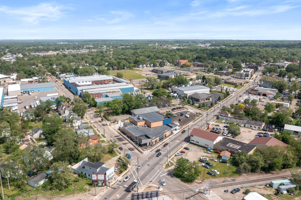 755 757 Portage Street