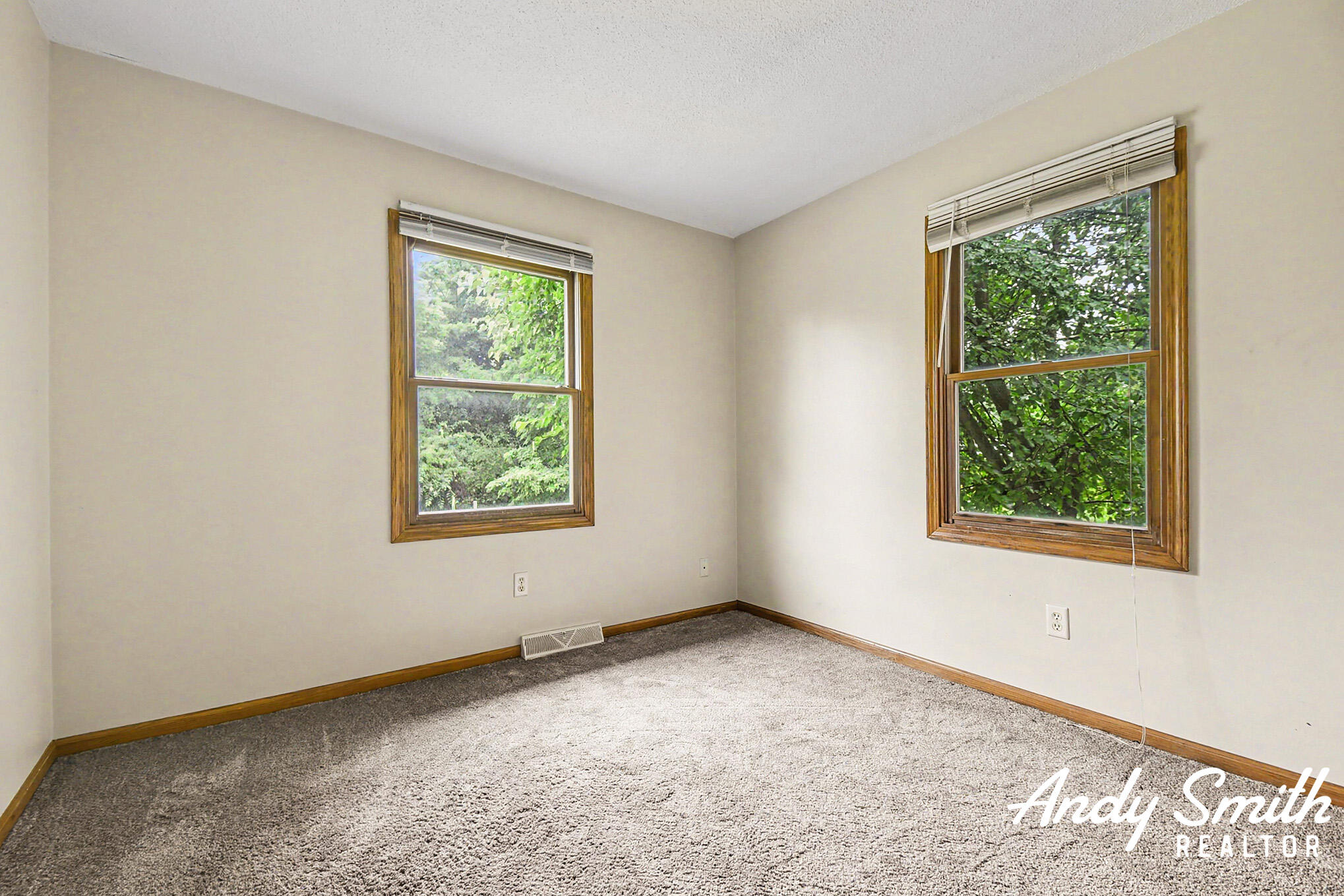 400-402 60th Street SE