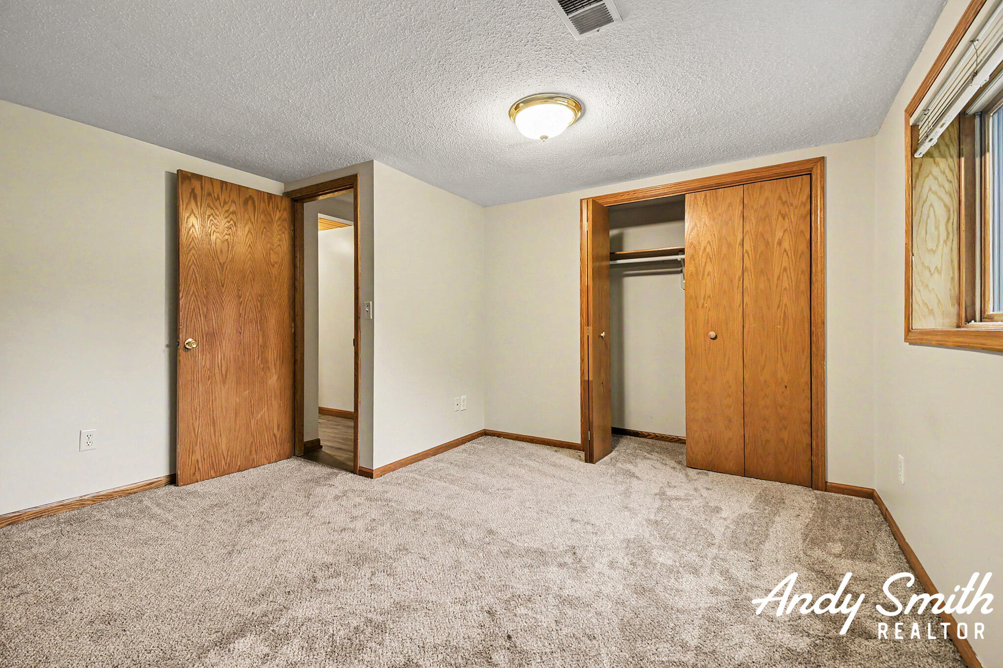 400-402 60th Street SE