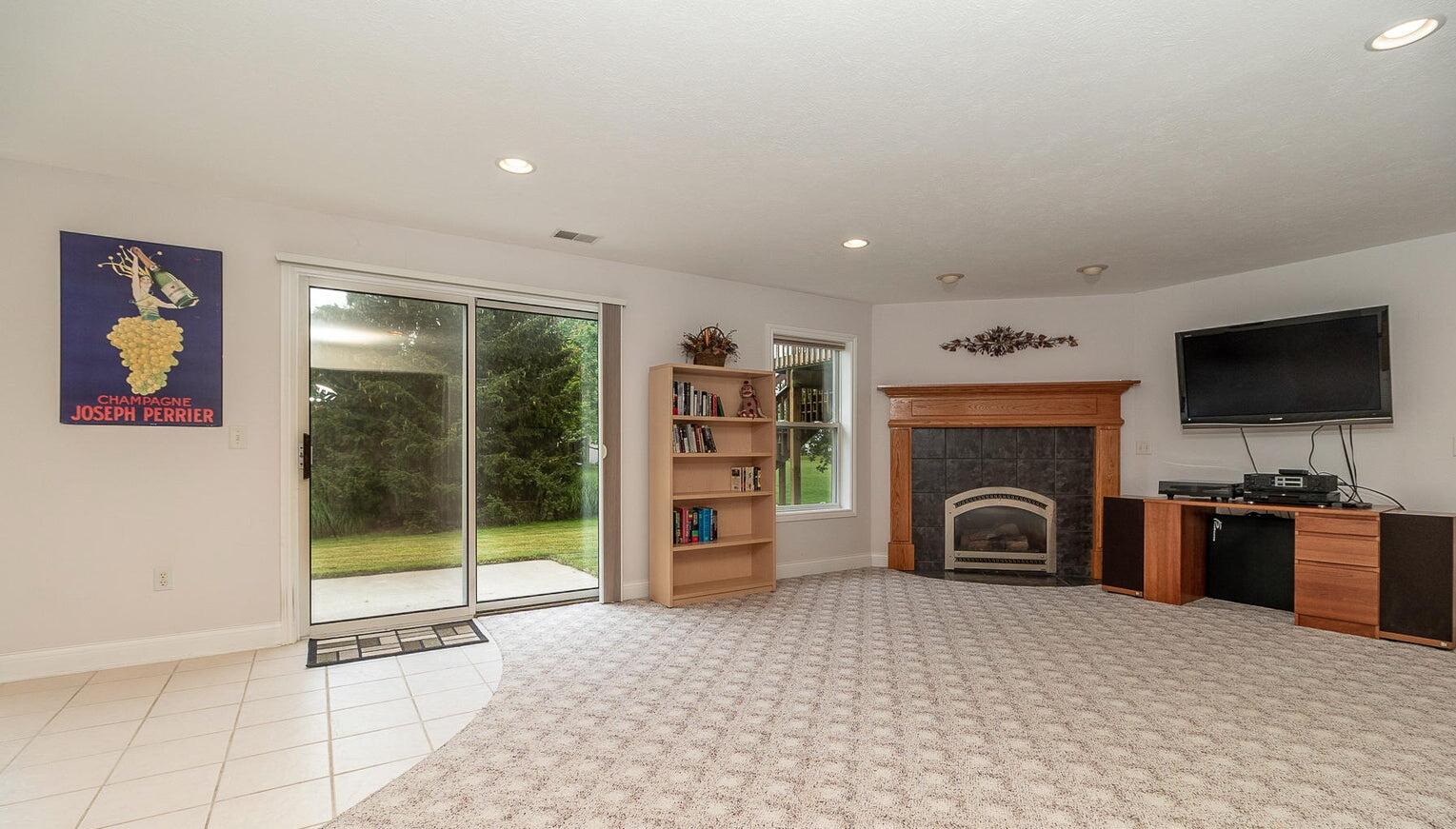 5450 W Heathwood Drive SE
