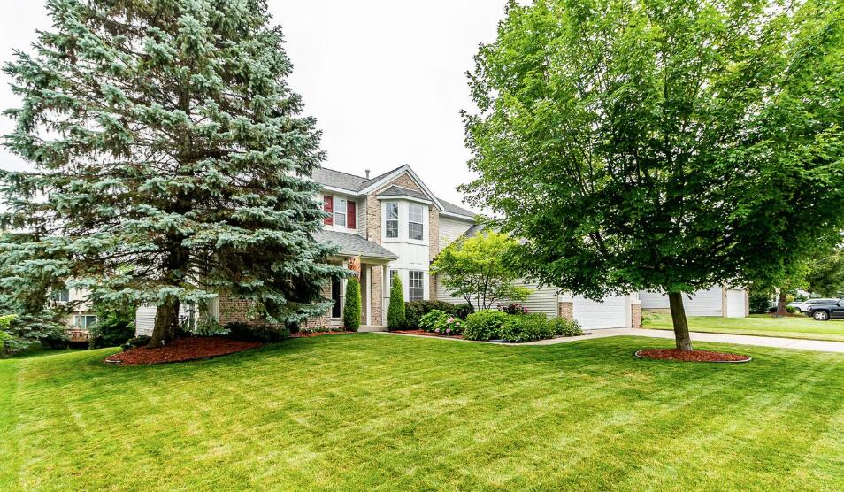 5450 W Heathwood Drive SE
