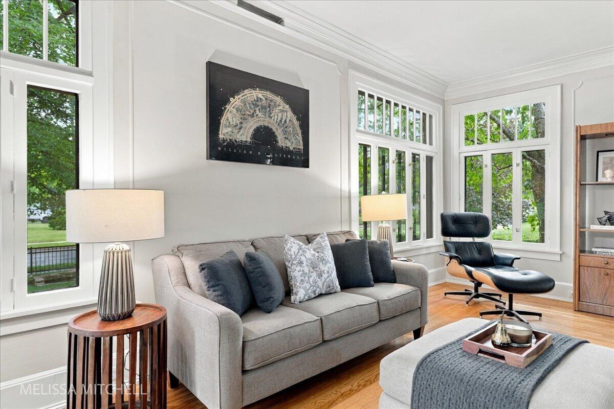 1009 Breton Road SE
