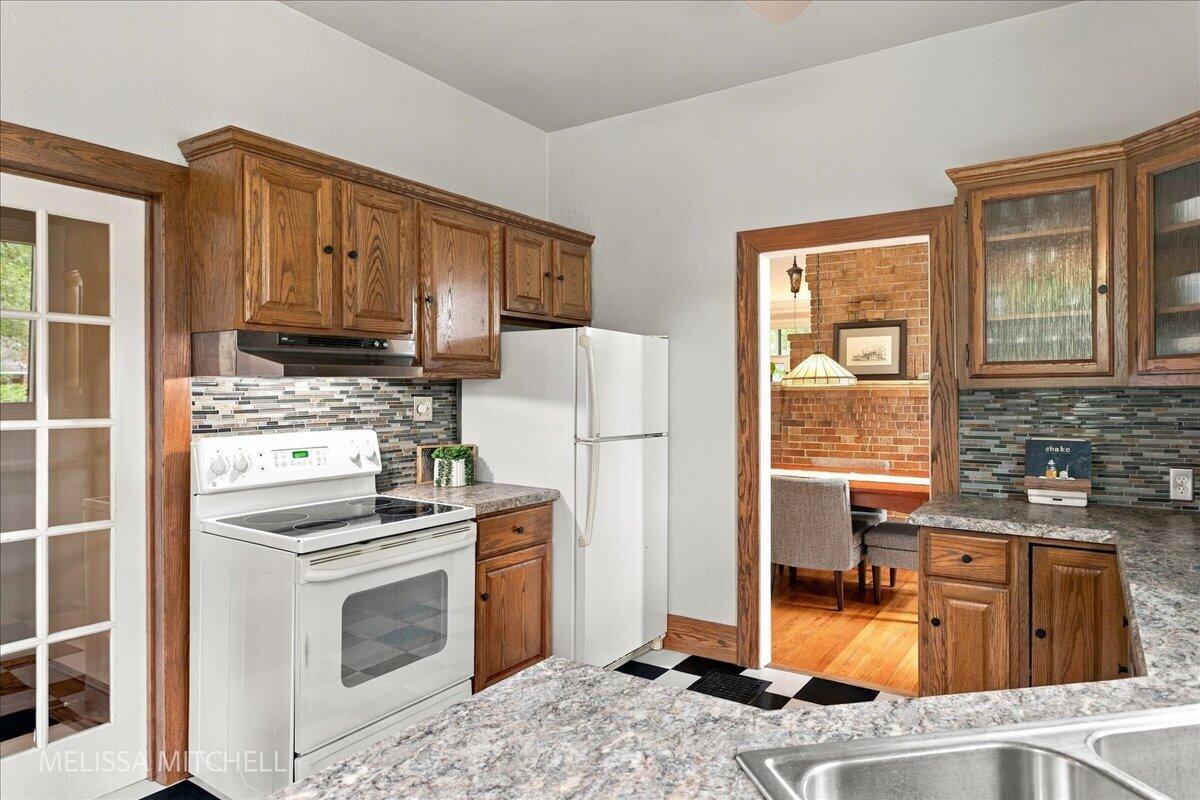 1009 Breton Road SE