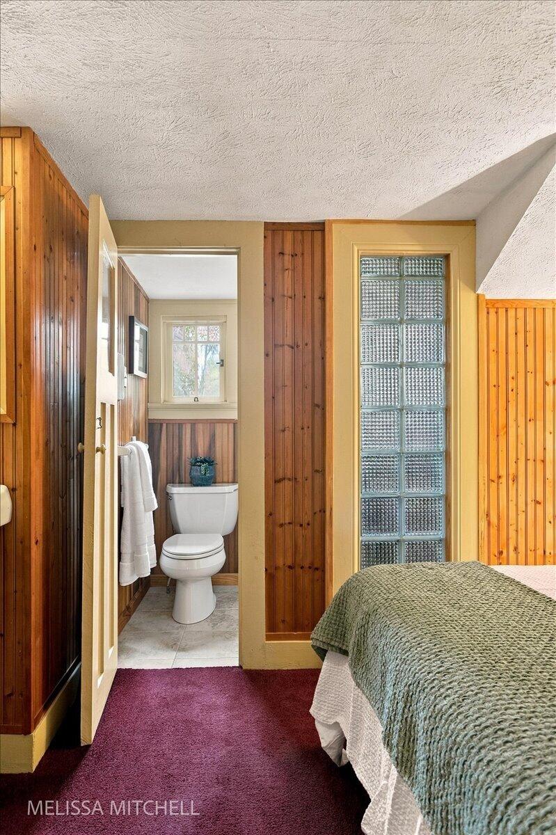 1009 Breton Road SE