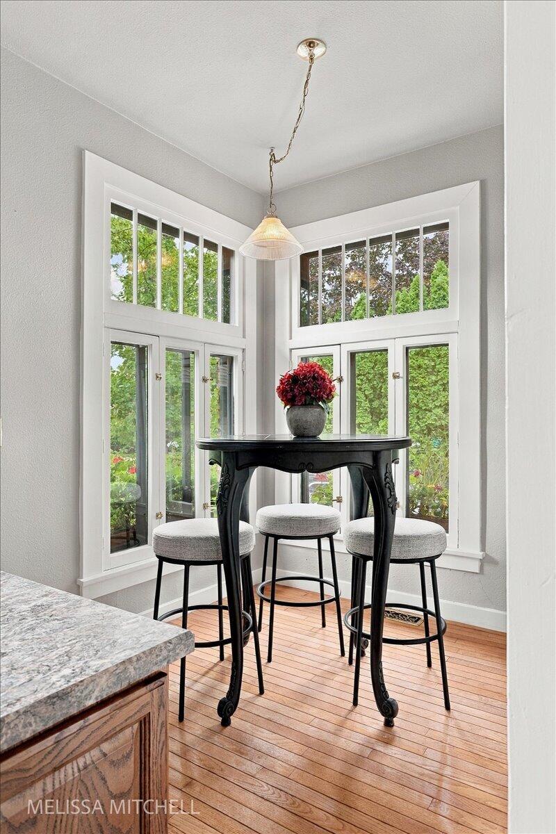 1009 Breton Road SE