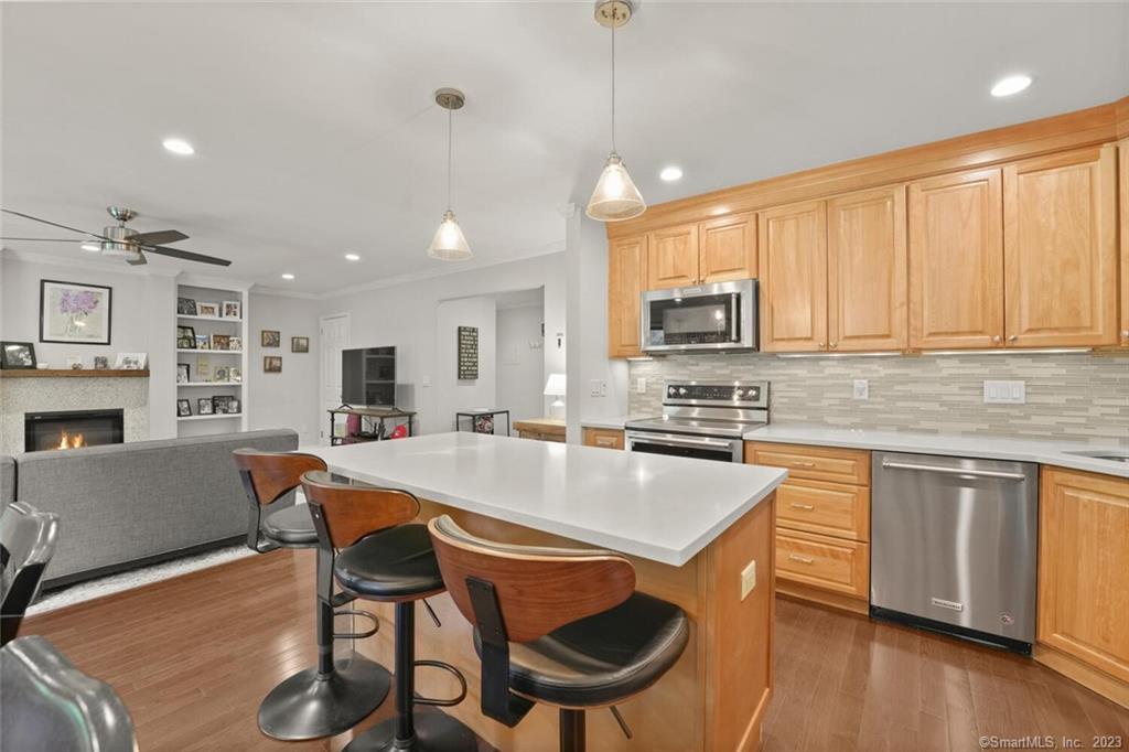 255 Strawberry Hill Avenue B10