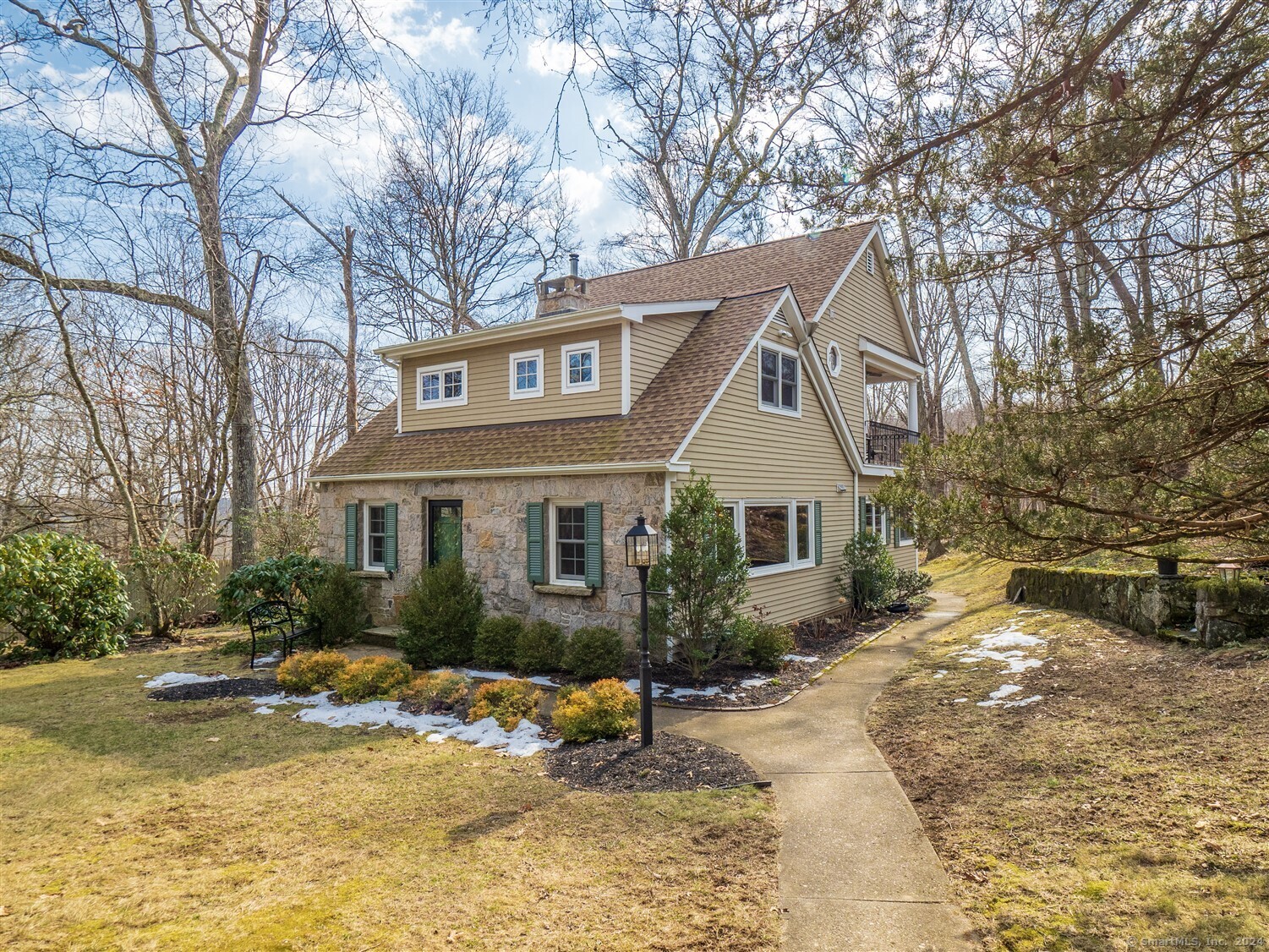 15 White Birch Road