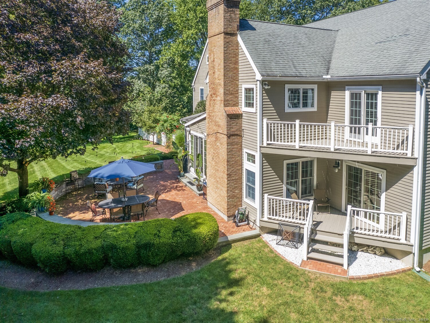 183 Skunk Lane
