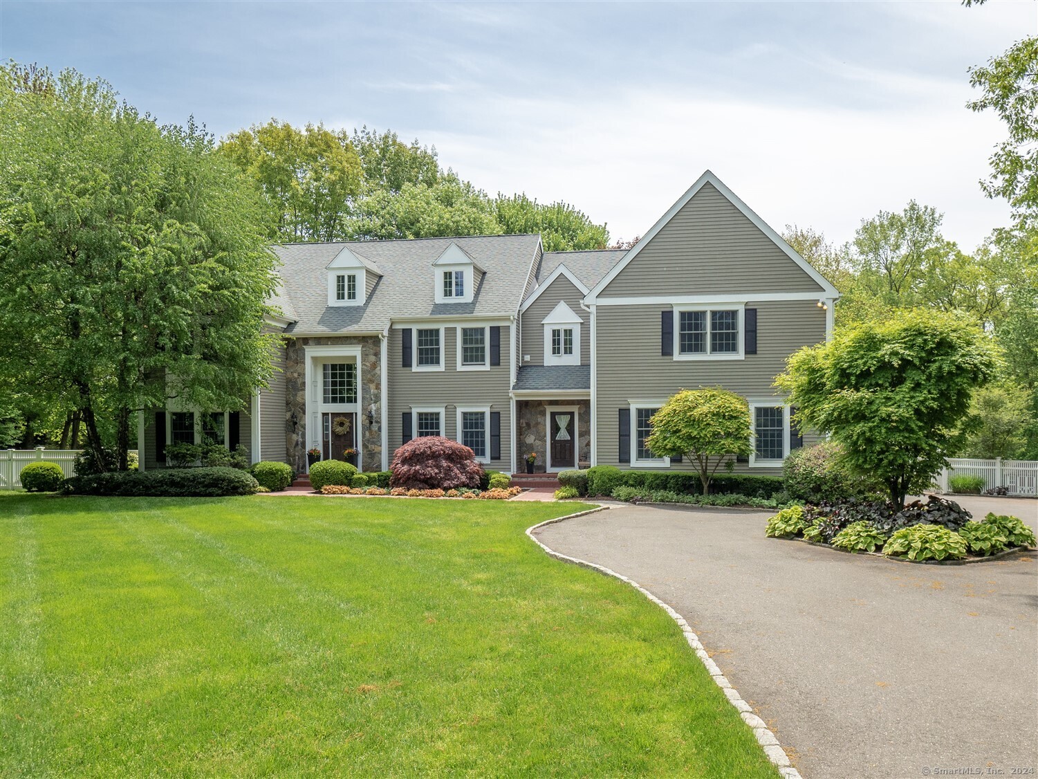 183 Skunk Lane