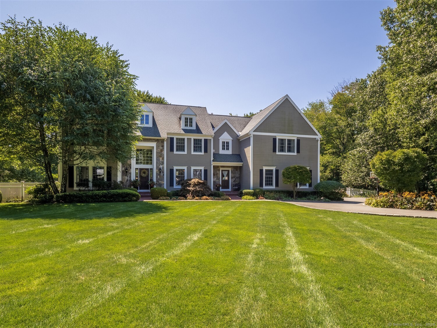 183 Skunk Lane
