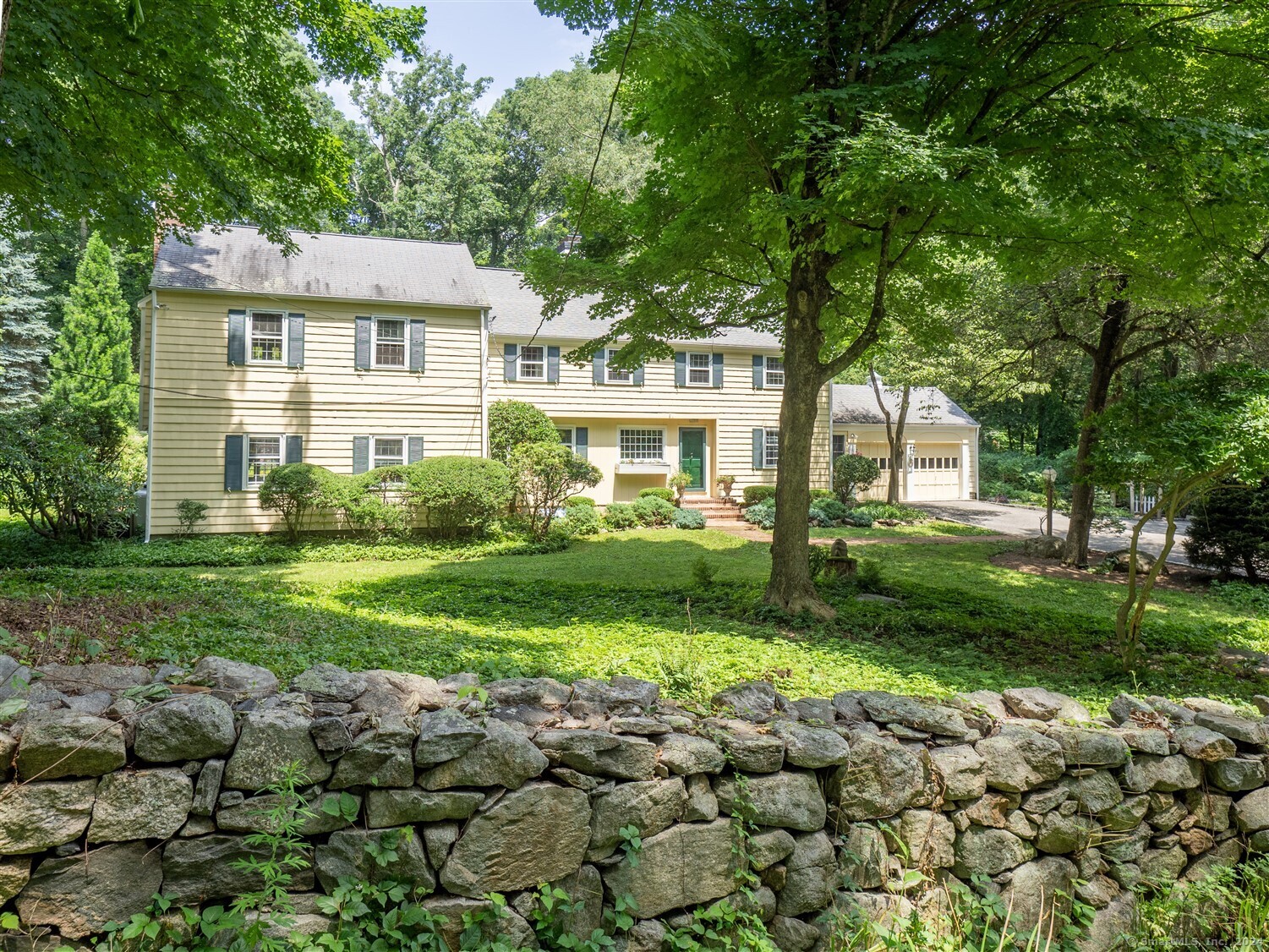 30 Twin Oak Lane