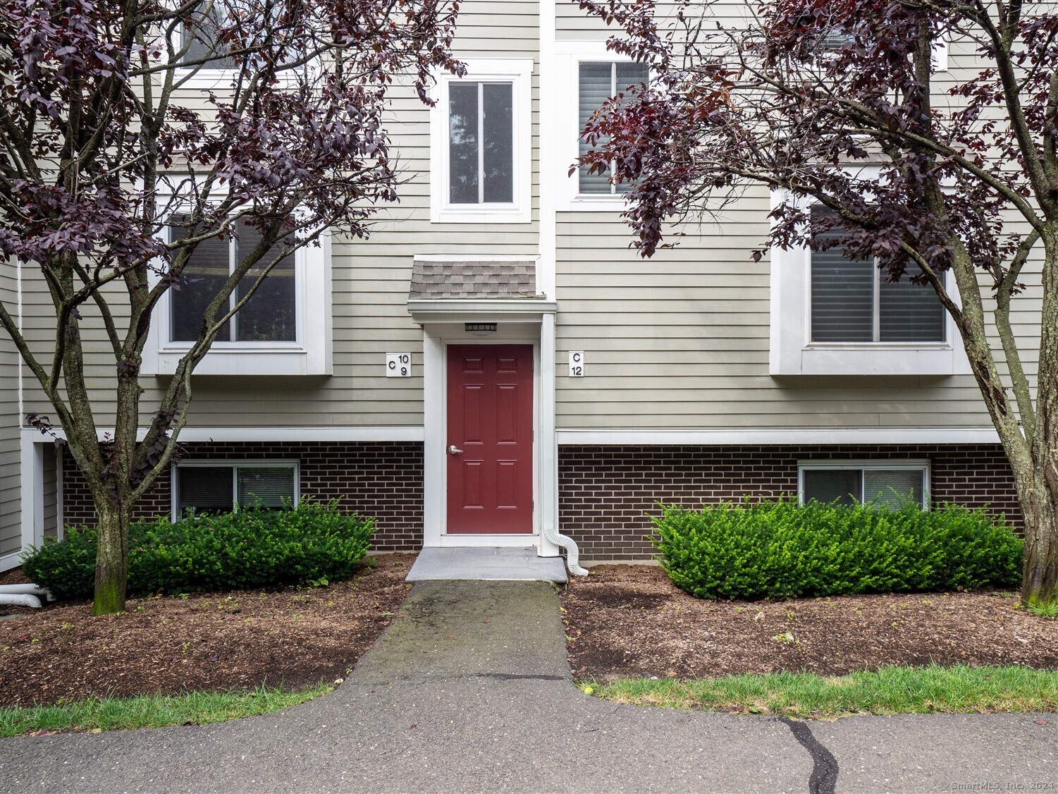 71 Aiken Street C12