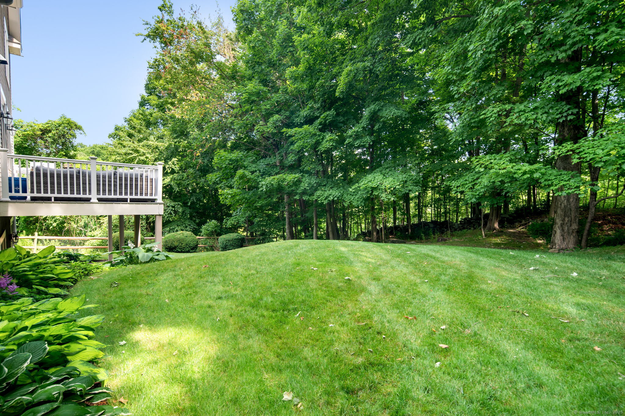 19 Woods Way
