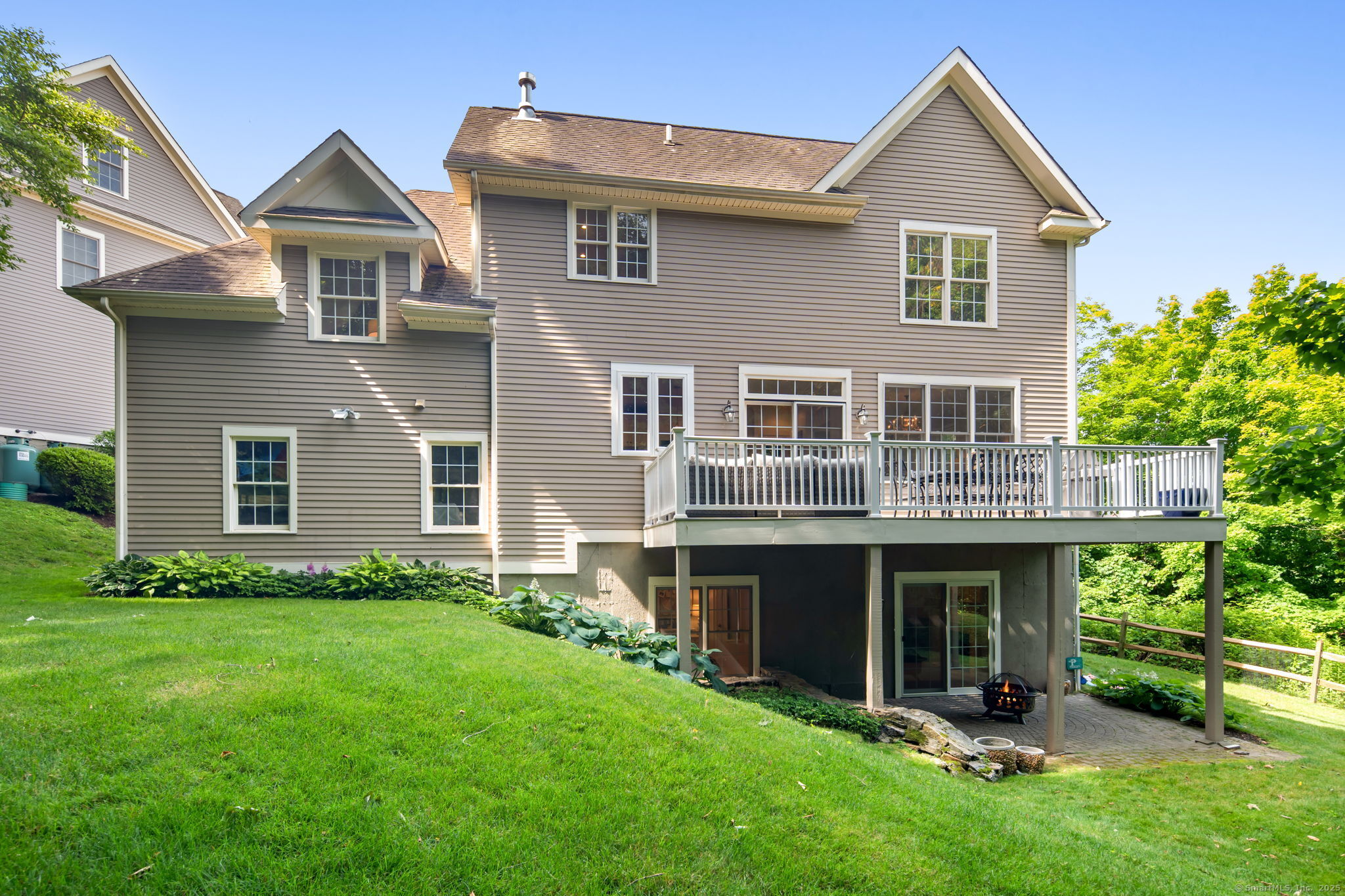 19 Woods Way