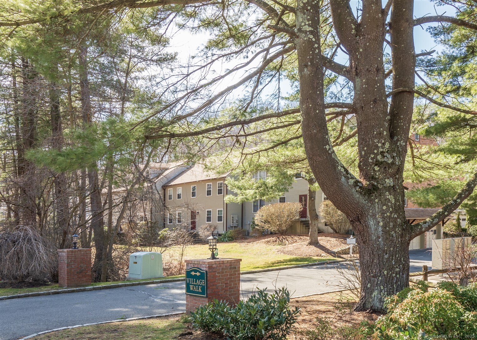 35 Village Walk 35