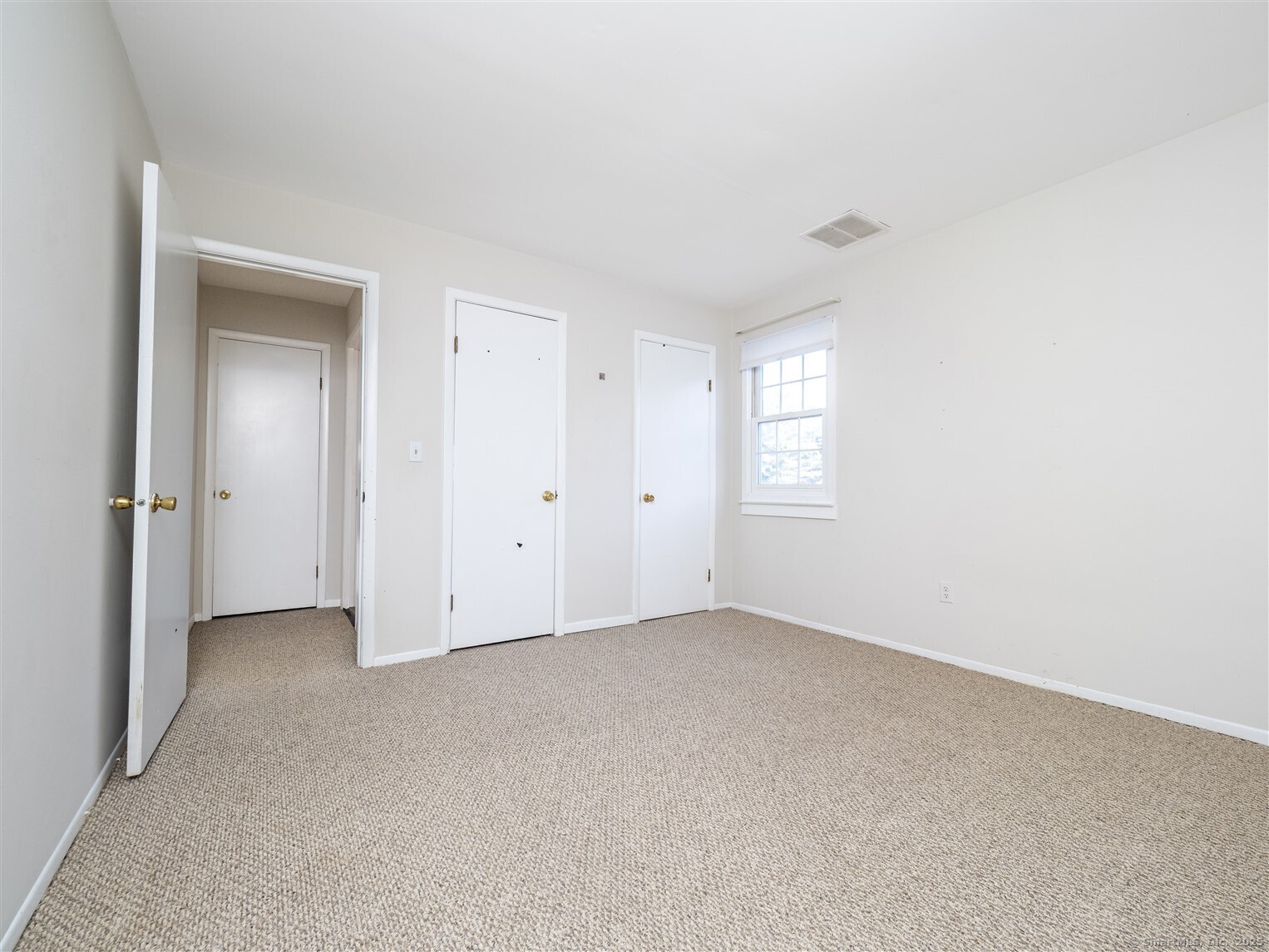 35 Village Walk 35