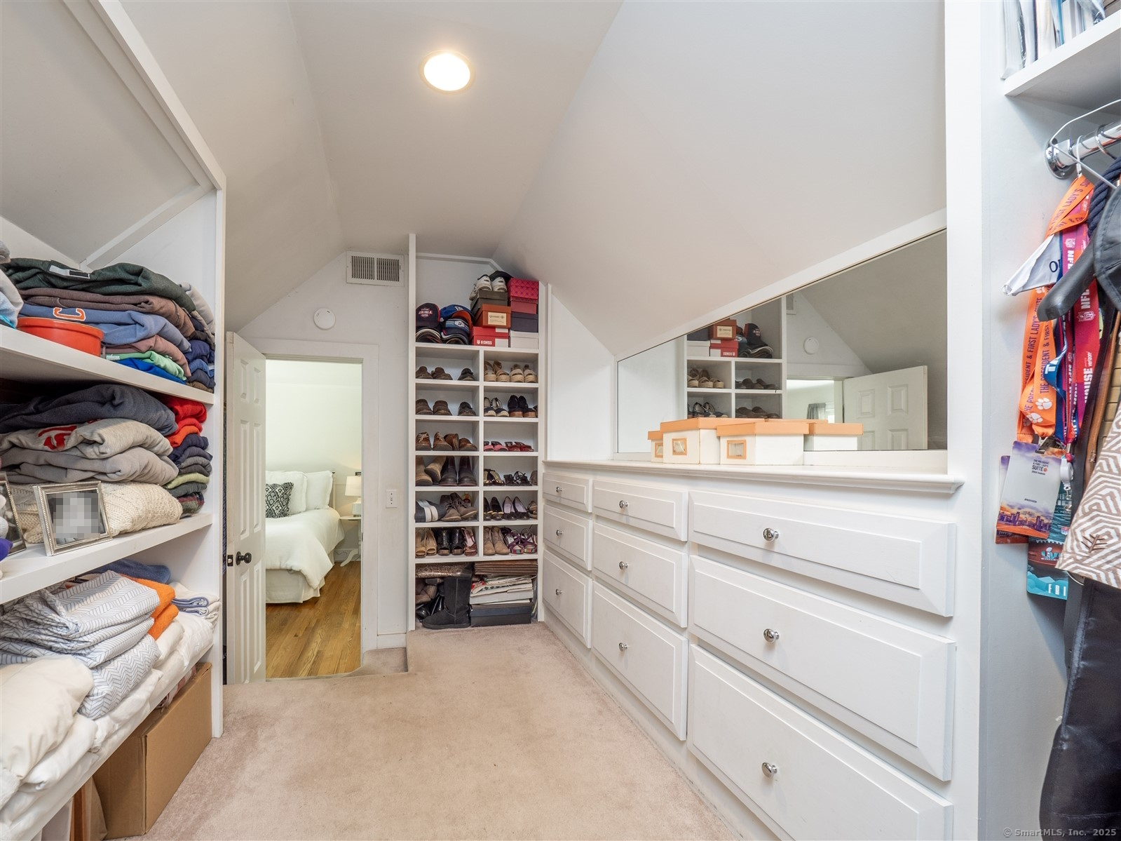 322 Mountain Road