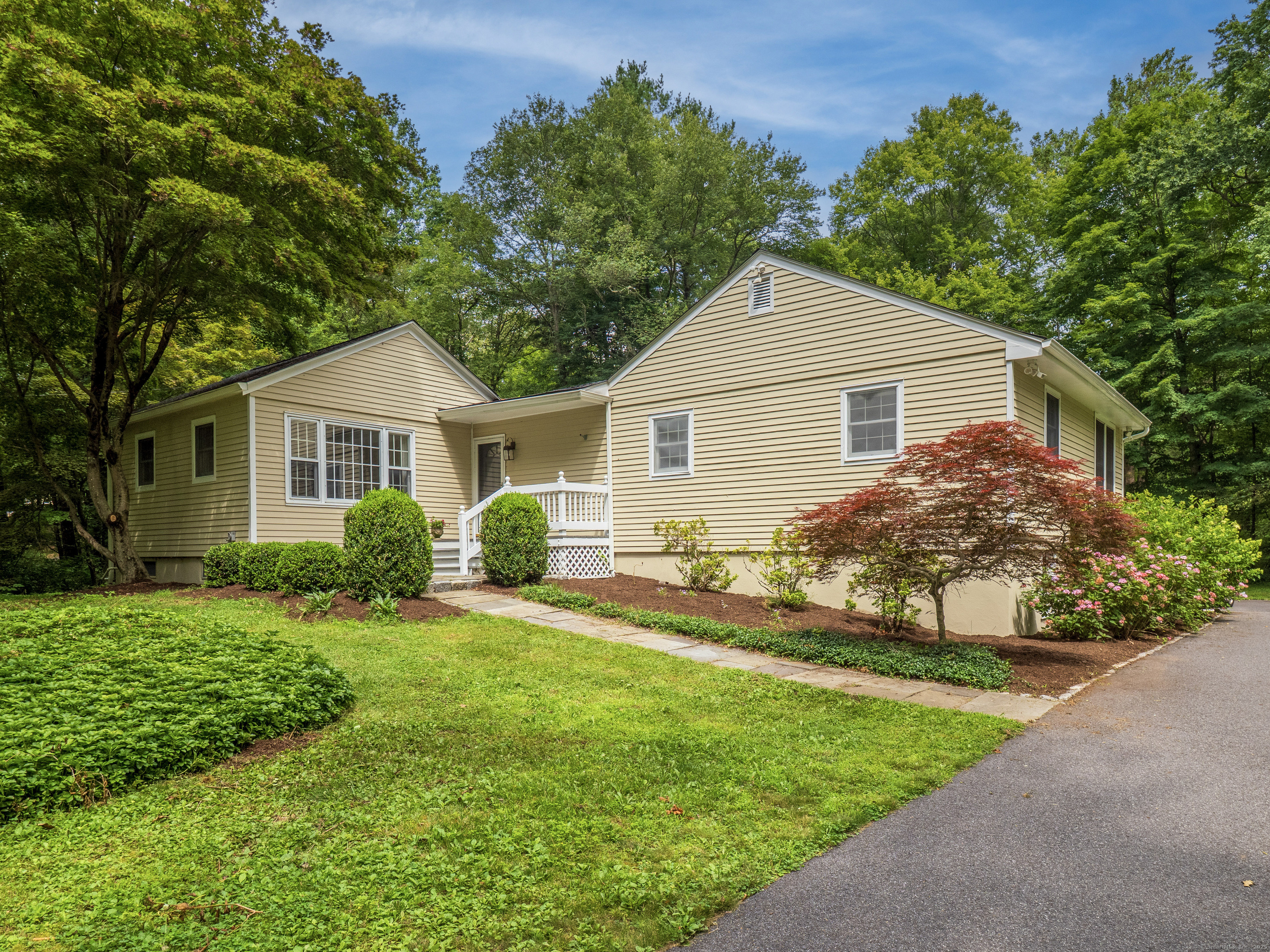 322 Mountain Road