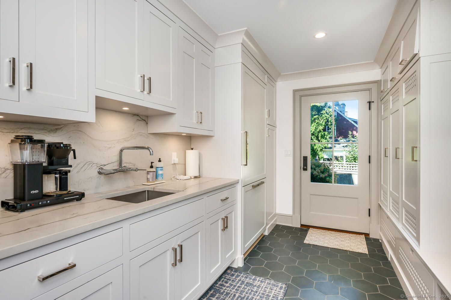 5 Mayflower Road