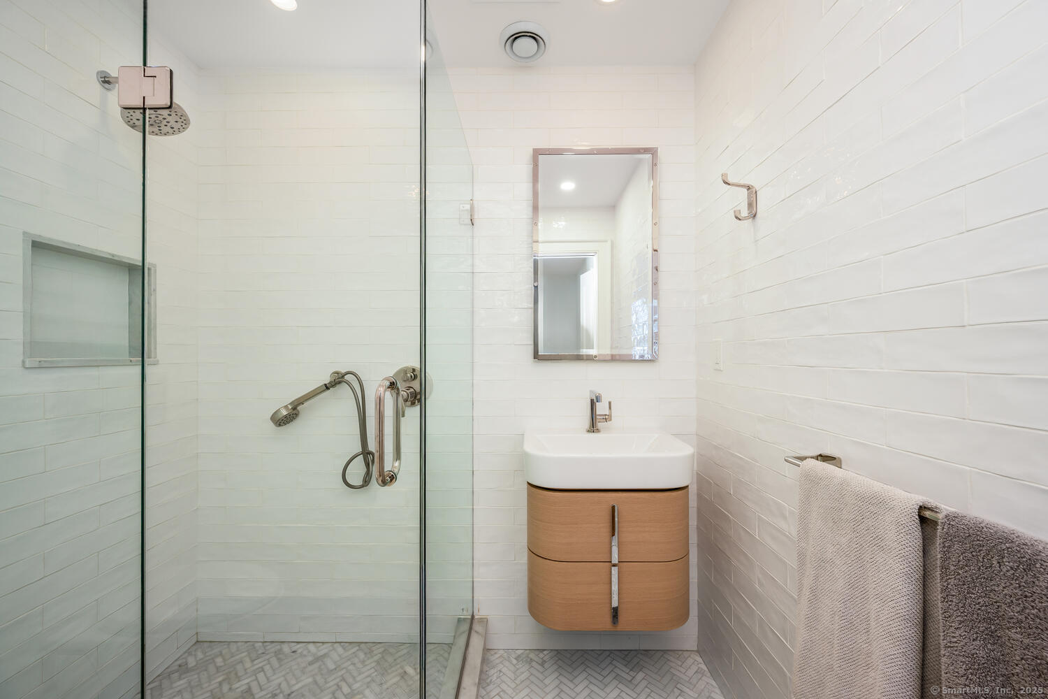 5 Mayflower Road