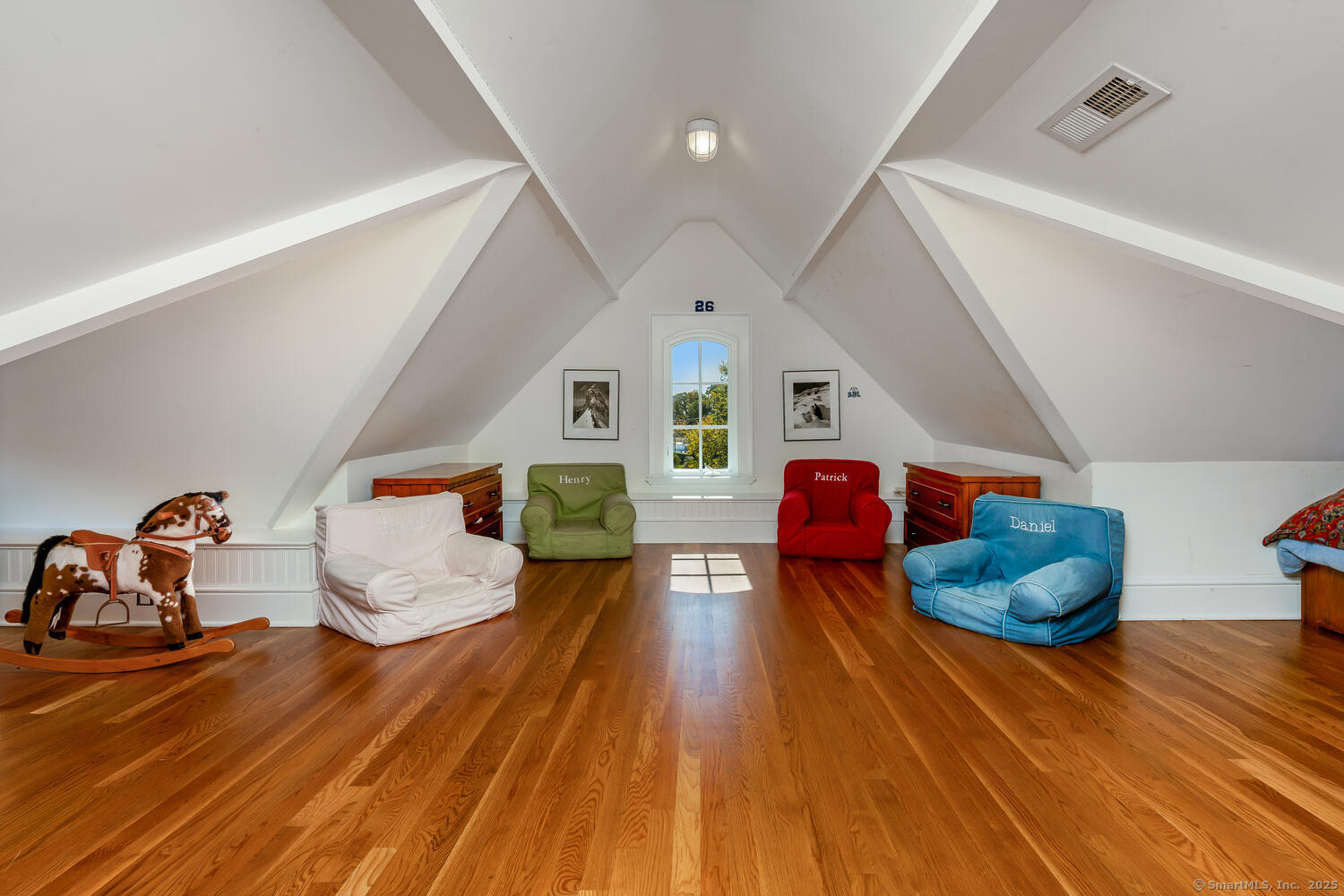 5 Mayflower Road